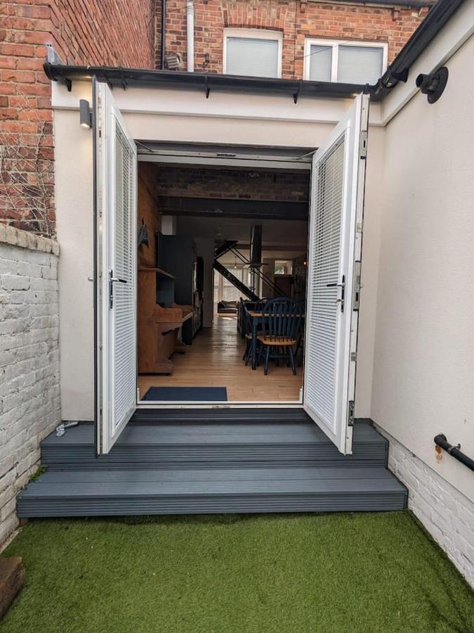 Urban Zen Den Newcastle upon Tyne Exterior foto